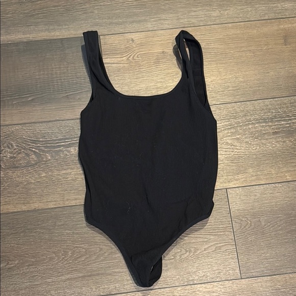 E Colsie Target Women’s Small Ribbed Black Bodysuit - Picture 1 of 3